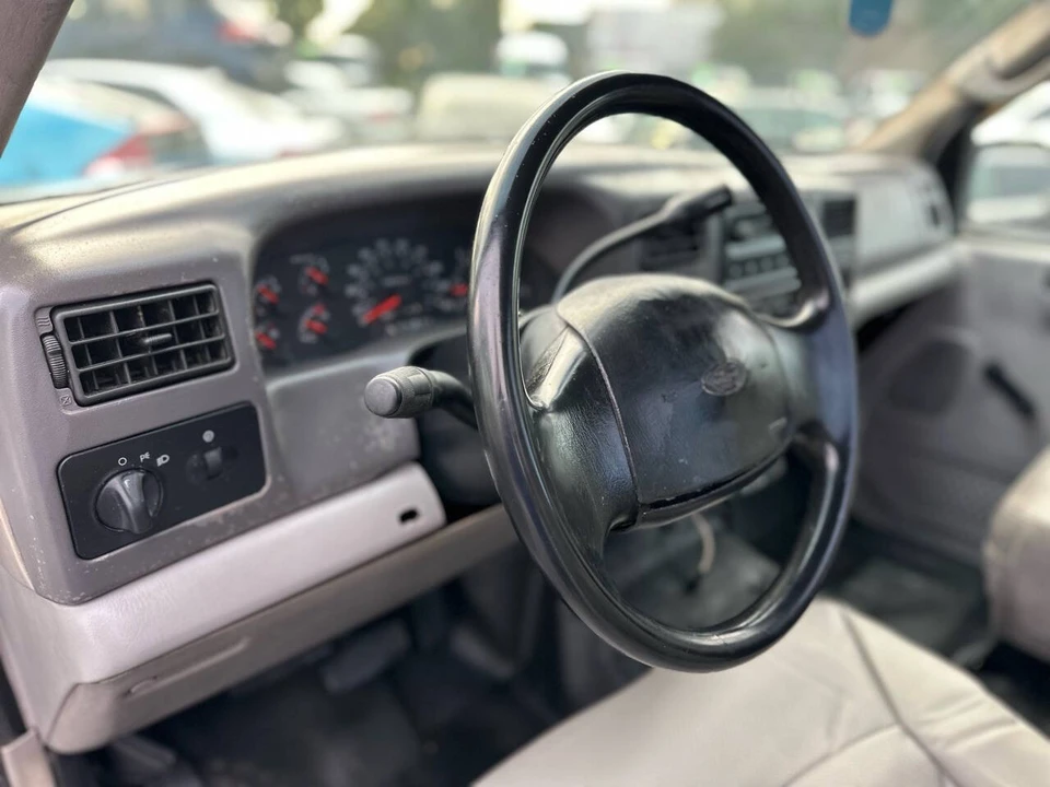 2001 Ford Super Duty 1st Gen - Image 9 of 14