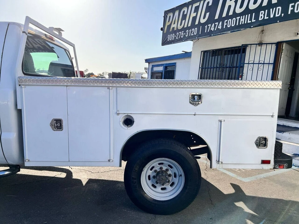 2001 Ford Super Duty 1st Gen - Image 15 of 23