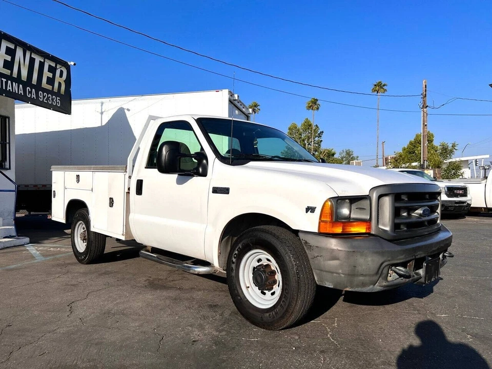 2001 Ford Super Duty 1st Gen - Image 3 of 23