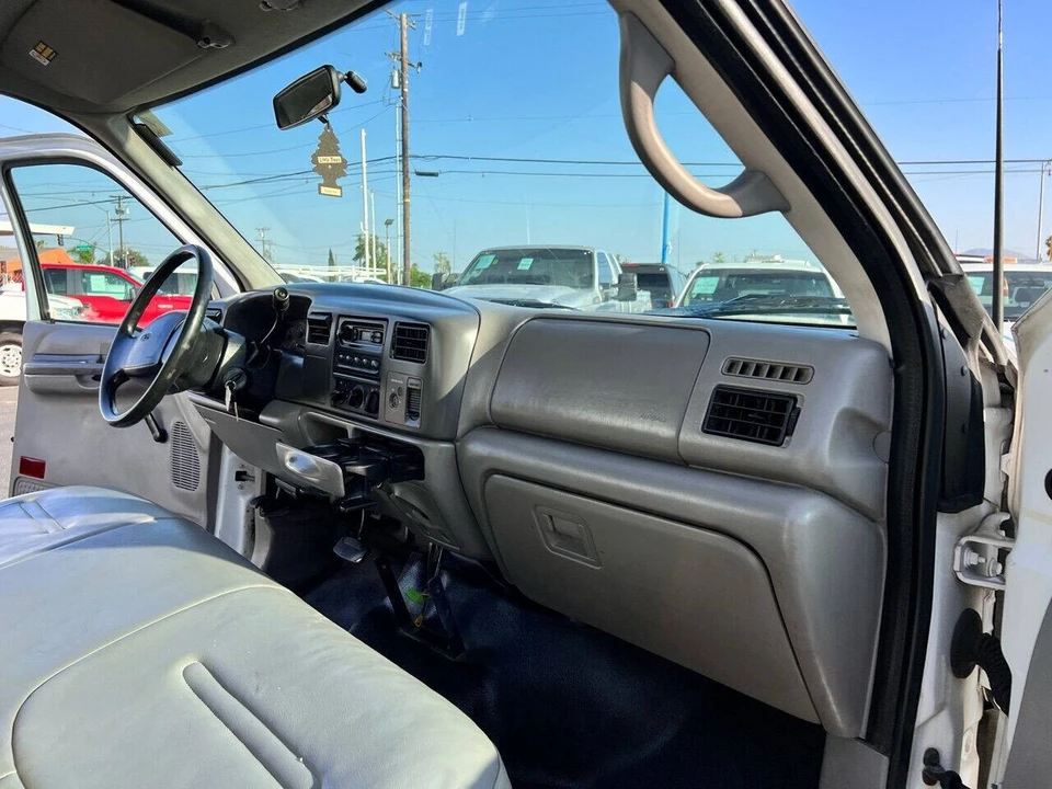 2001 Ford Super Duty 1st Gen - Image 22 of 23
