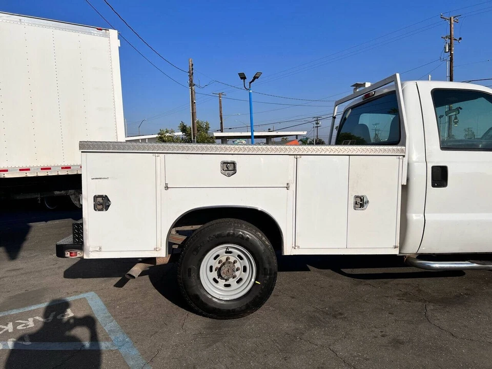 2001 Ford Super Duty 1st Gen - Image 6 of 23
