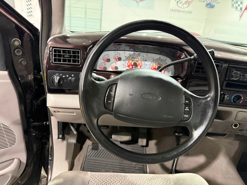 2001 Ford Super Duty 1st Gen - Image 10 of 11