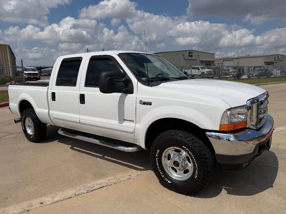2001 Ford Super Duty 1st Gen - Image 2 of 12