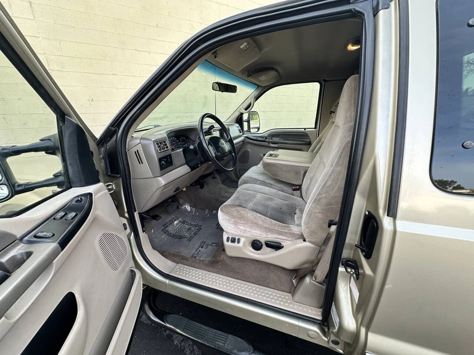 2001 Ford Super Duty 1st Gen - Image 7 of 15