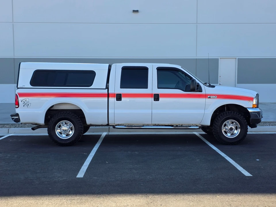 2001 Ford Super Duty 1st Gen - Image 11 of 31
