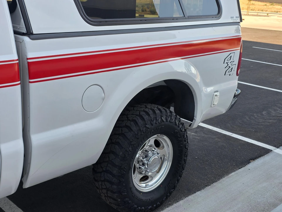 2001 Ford Super Duty 1st Gen - Image 30 of 31