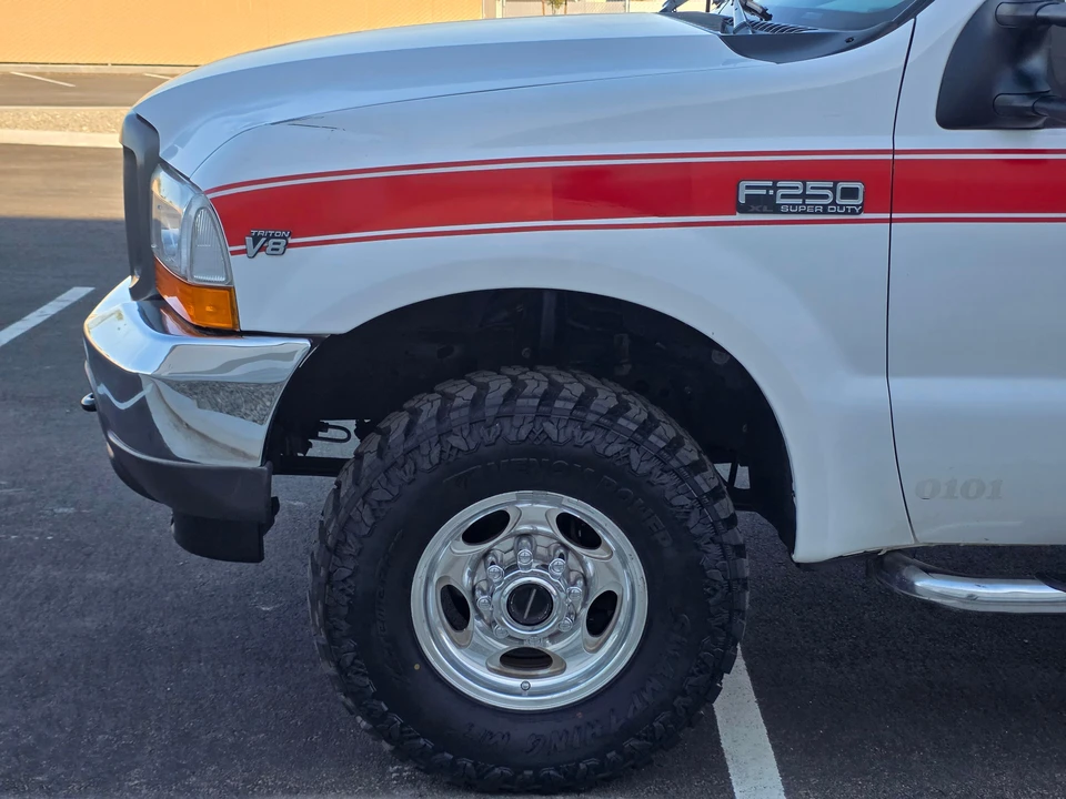 2001 Ford Super Duty 1st Gen - Image 31 of 31