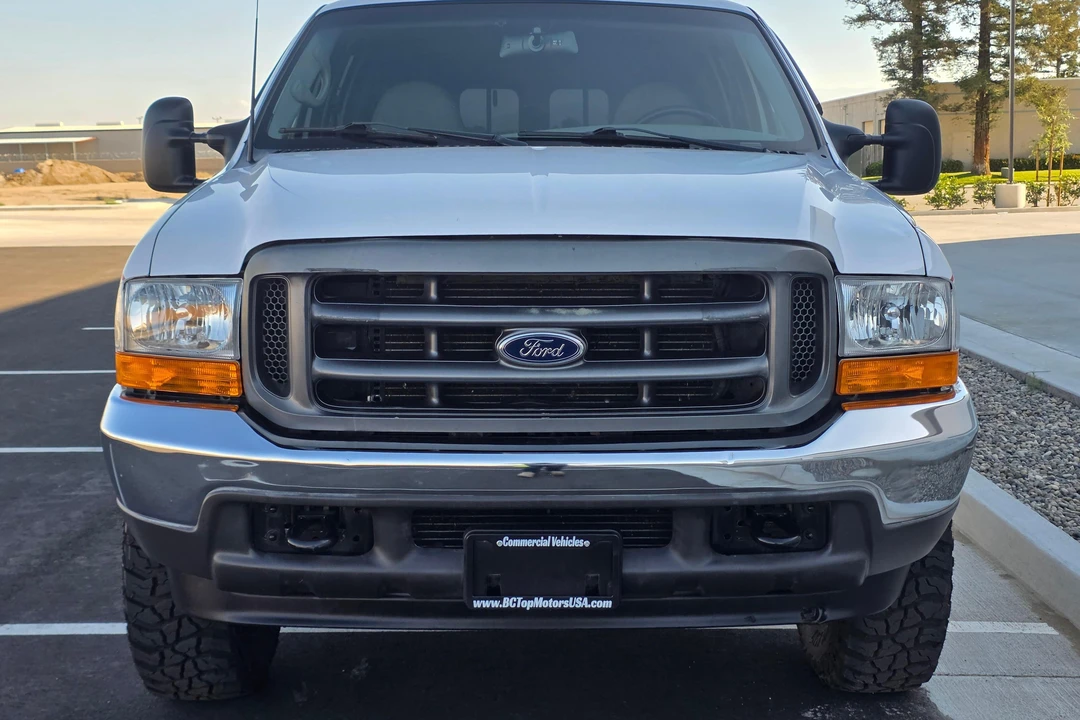 2001 Ford Super Duty 1st Gen - Image 2 of 31
