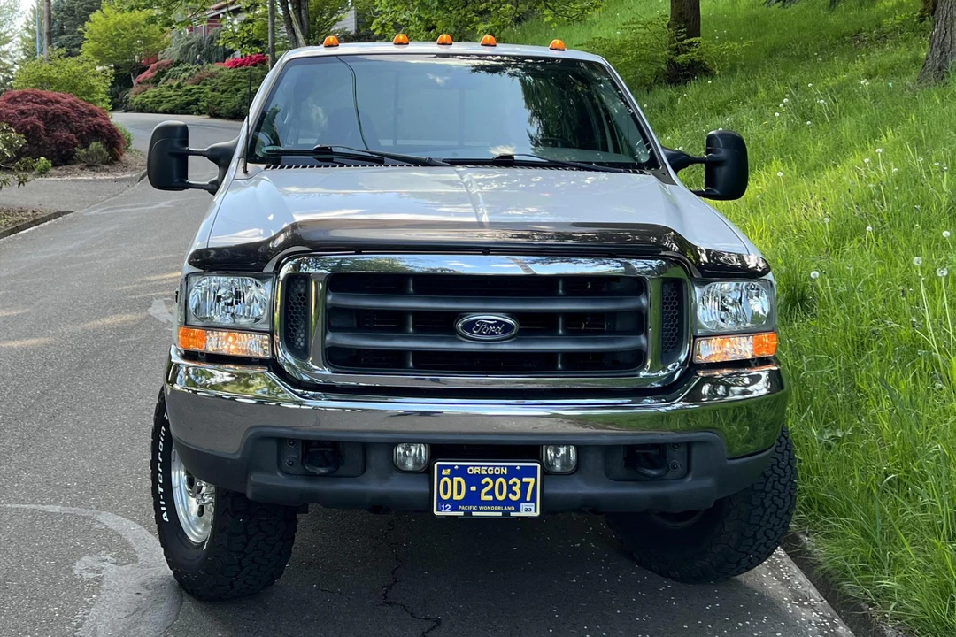 2001 Ford Super Duty 1st Gen - Image 2 of 31