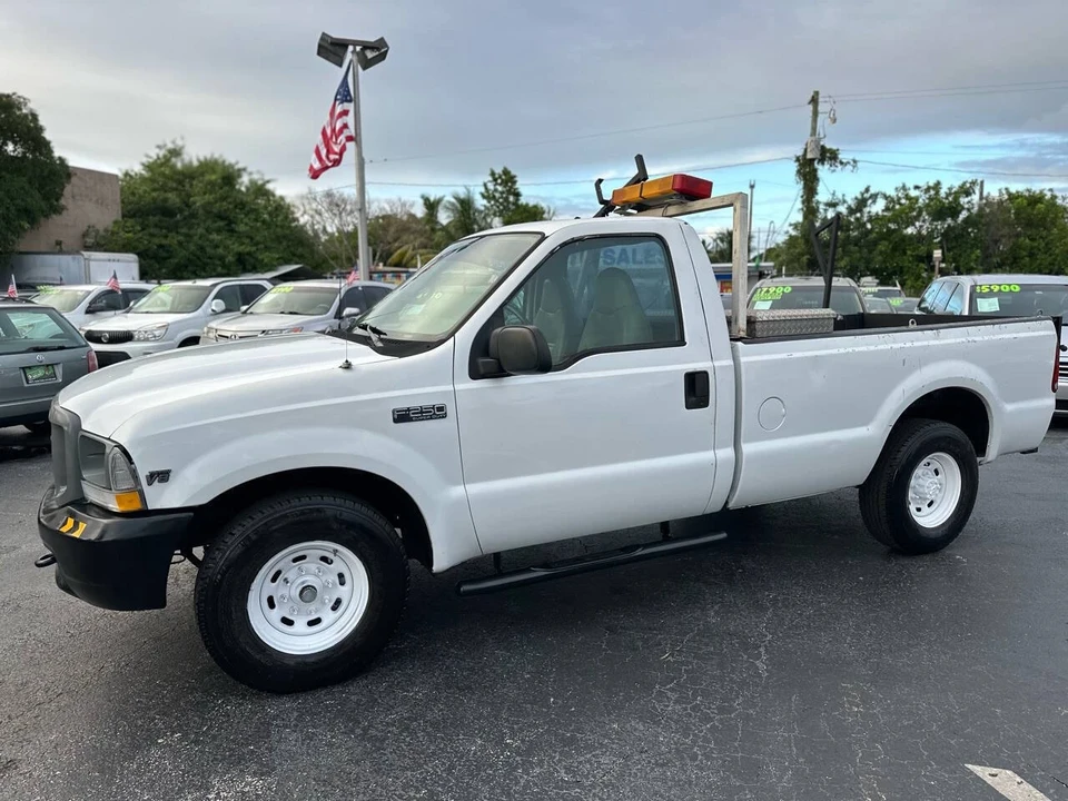 2001 Ford Super Duty 1st Gen - Image 2 of 14