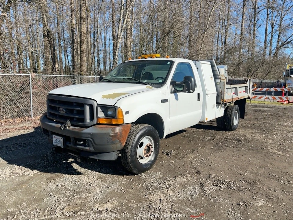 2001 Ford Super Duty 1st Gen - Image 2 of 12