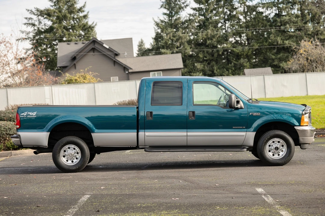 2001 Ford Super Duty 1st Gen - Image 10 of 14