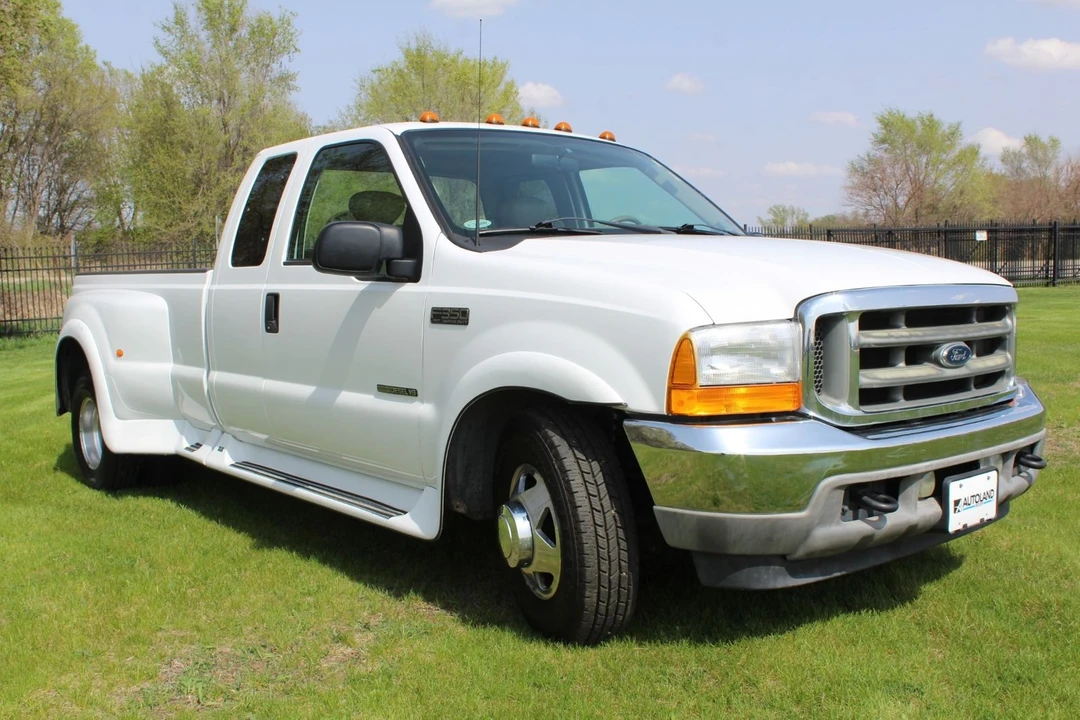 2001 Ford Super Duty 1st Gen - Image 11 of 12