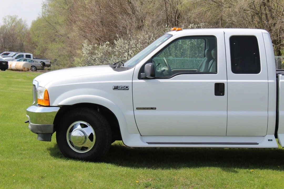 2001 Ford Super Duty 1st Gen - Image 3 of 12