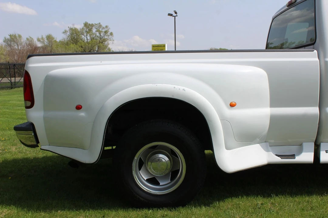 2001 Ford Super Duty 1st Gen - Image 9 of 12