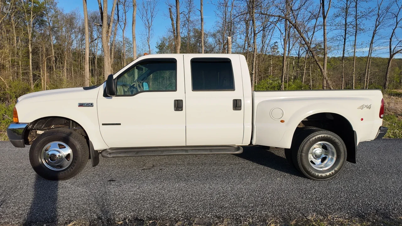 2001 Ford Super Duty 1st Gen - Image 11 of 28