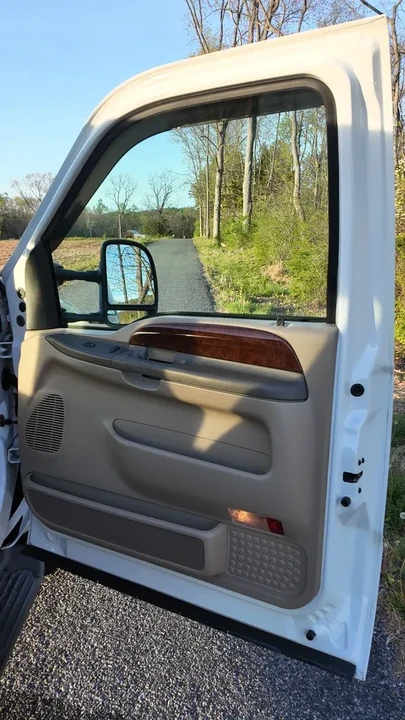 2001 Ford Super Duty 1st Gen - Image 19 of 28
