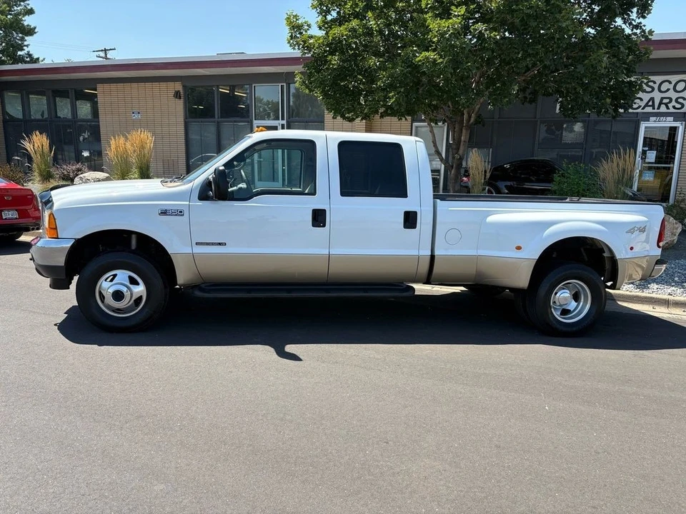2001 Ford Super Duty 1st Gen - Image 2 of 21