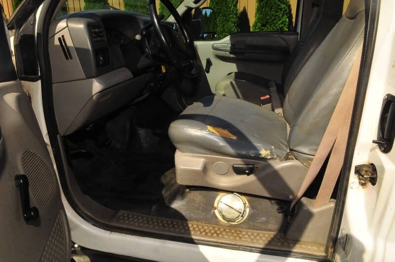 2001 Ford Super Duty 1st Gen - Image 10 of 21