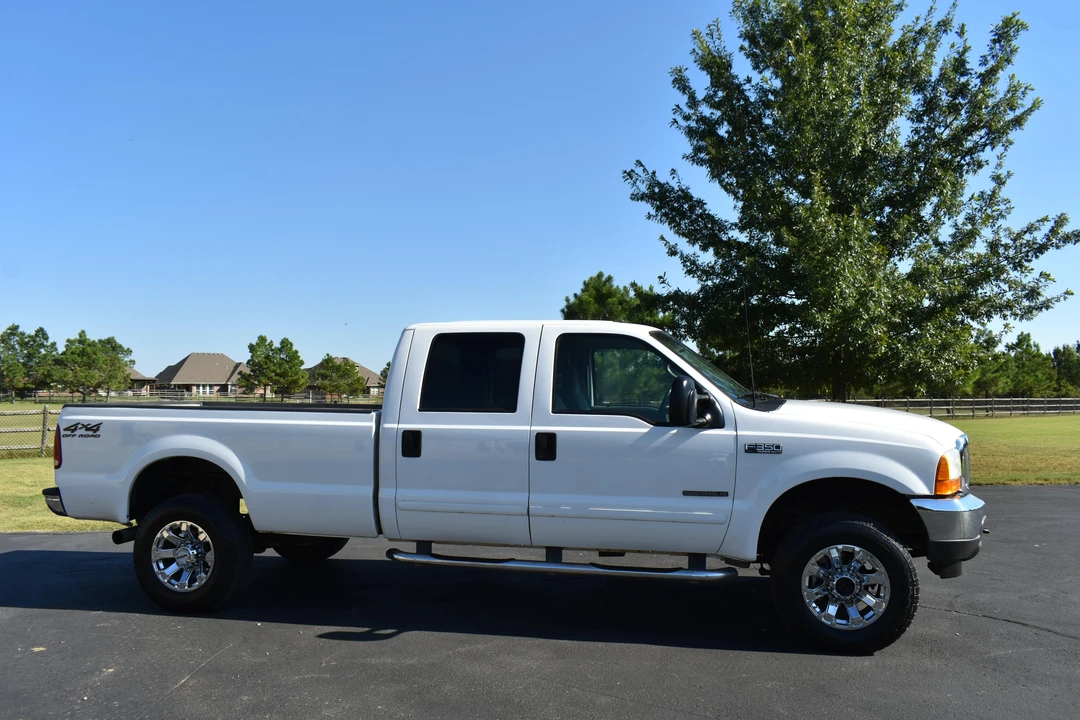 2001 Ford Super Duty 1st Gen - Image 25 of 31