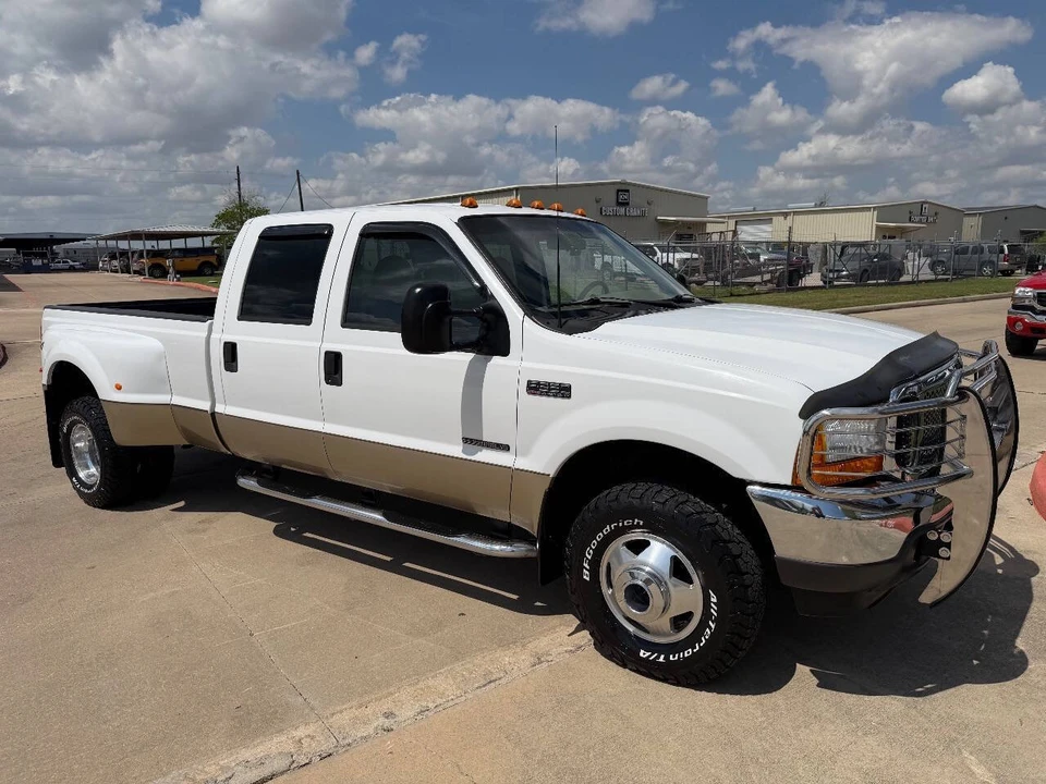2001 Ford Super Duty 1st Gen - Image 11 of 12