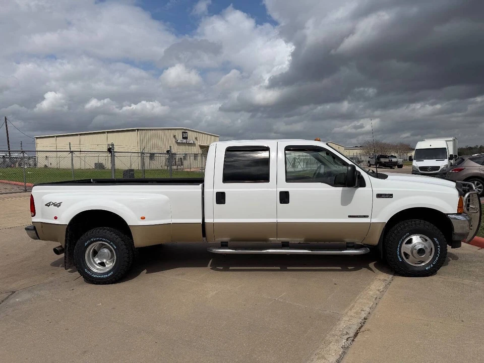 2001 Ford Super Duty 1st Gen - Image 9 of 12