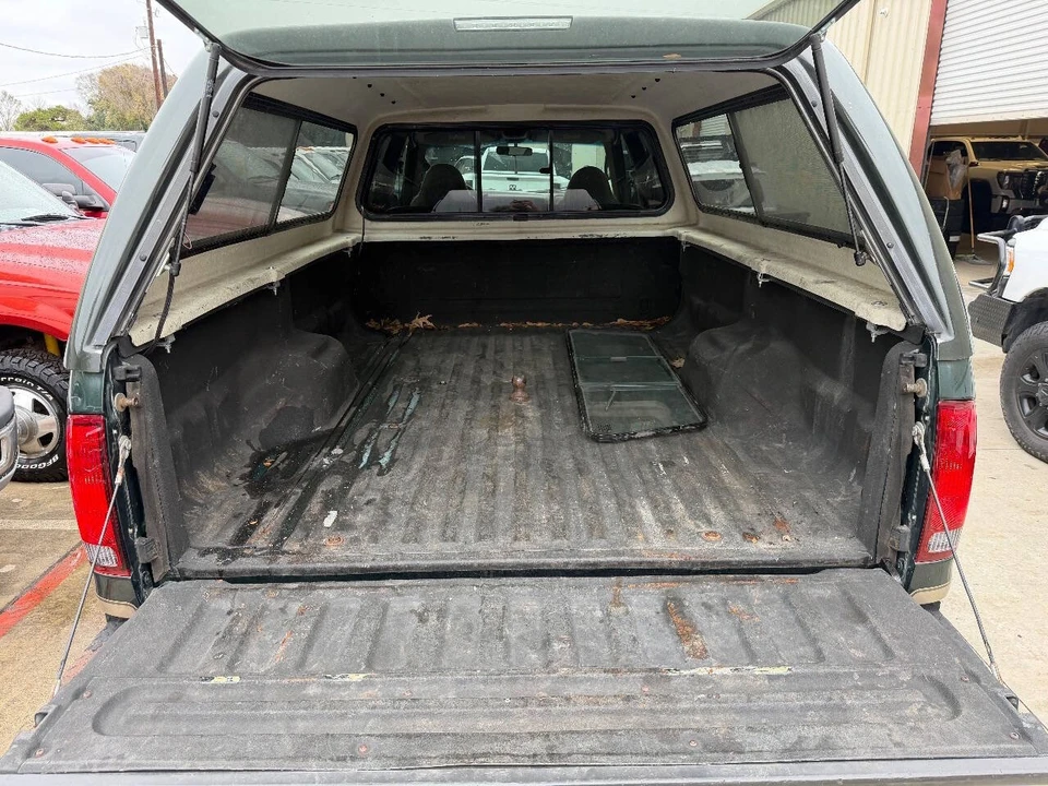 2001 Ford Super Duty 1st Gen - Image 10 of 12