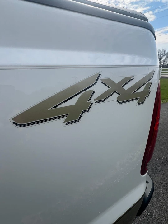 2001 Ford Super Duty 1st Gen - Image 21 of 31