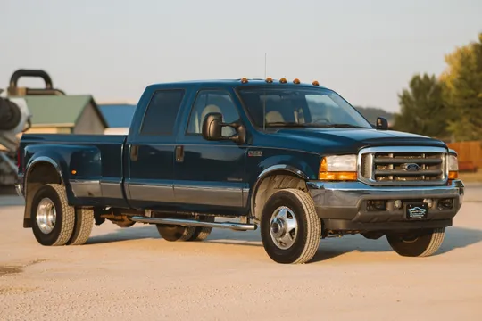 2001 Ford F-350 Super Duty Lariat Crew Cab Power Stroke 4×4 Dually
