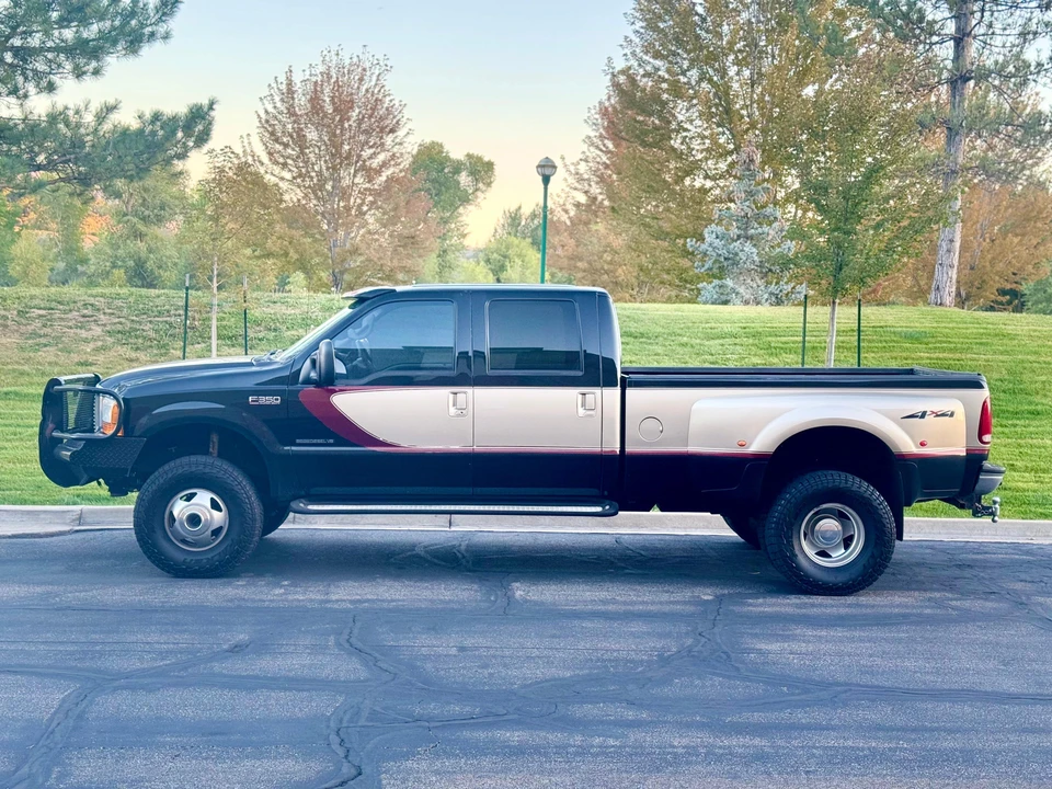 2001 Ford Super Duty 1st Gen - Image 9 of 31