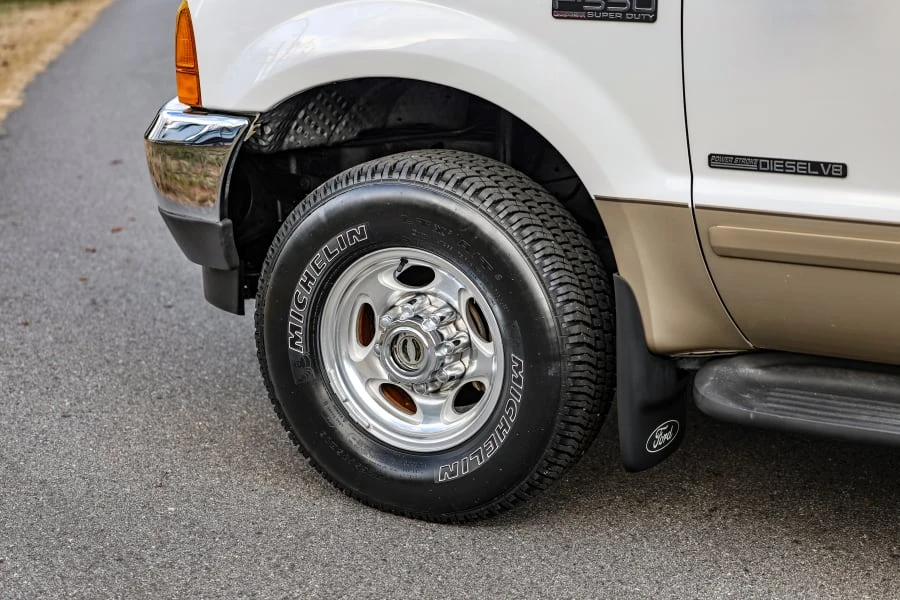 2001 Ford Super Duty 1st Gen - Image 20 of 31