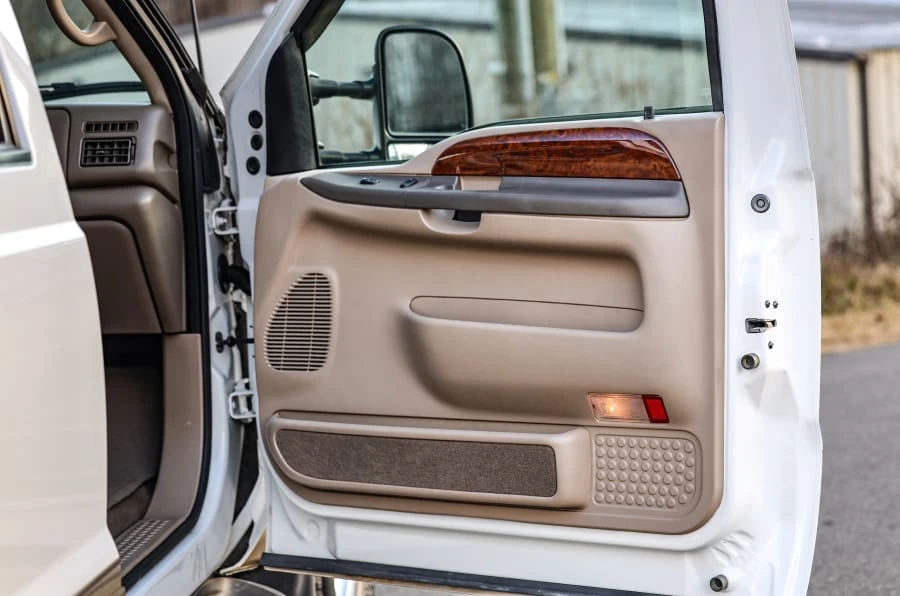 2001 Ford Super Duty 1st Gen - Image 23 of 31