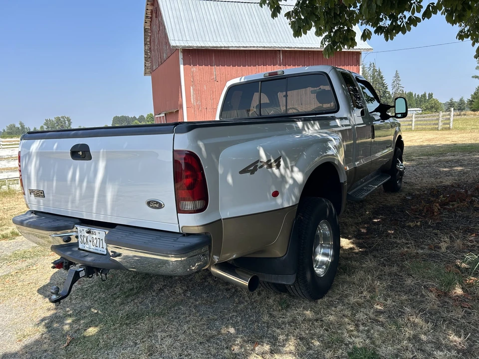 2001 Ford Super Duty 1st Gen - Image 19 of 31