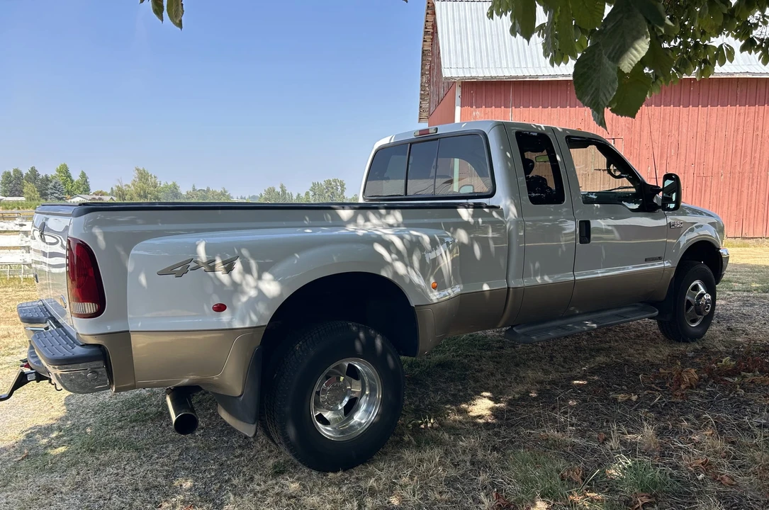 2001 Ford Super Duty 1st Gen - Image 17 of 31