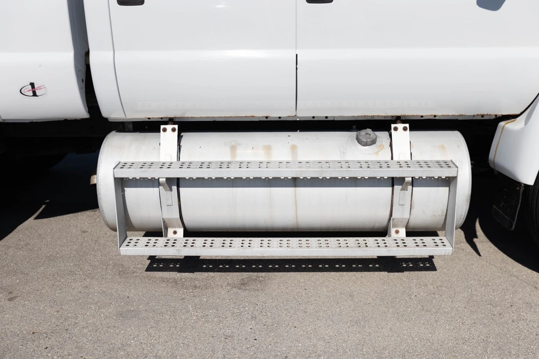 2001 Ford Super Duty 1st Gen - Image 19 of 31