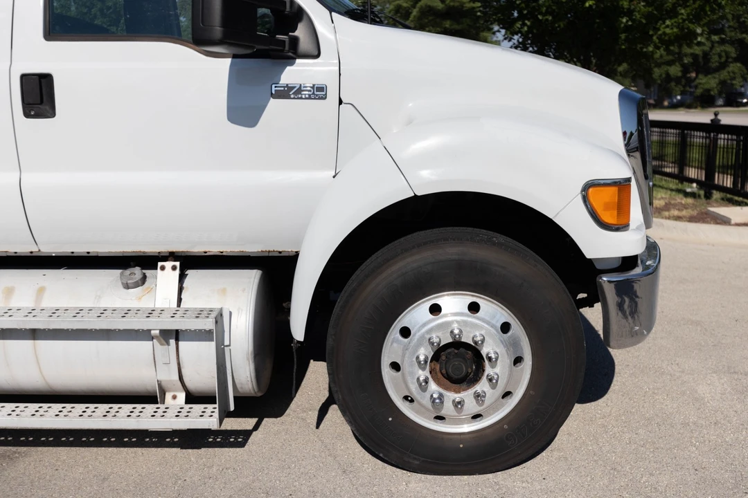 2001 Ford Super Duty 1st Gen - Image 21 of 31