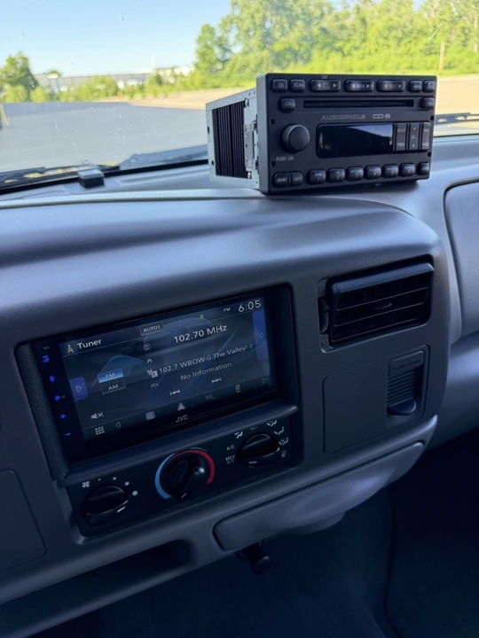2001 Ford Super Duty 1st Gen - Image 16 of 21