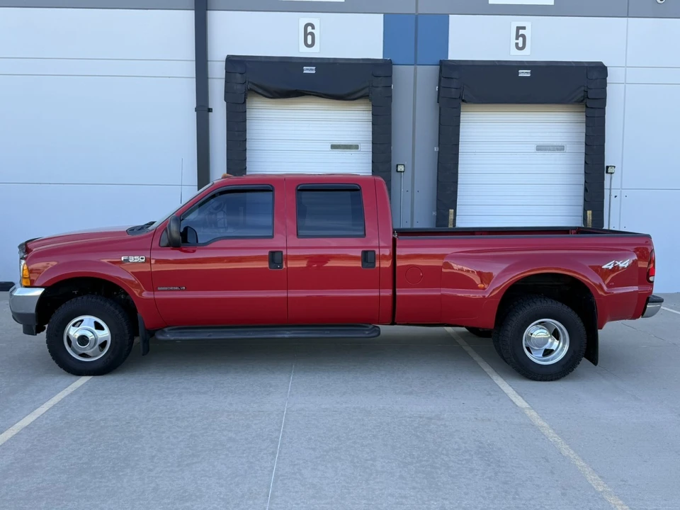 2001 Ford Super Duty 1st Gen - Image 2 of 20
