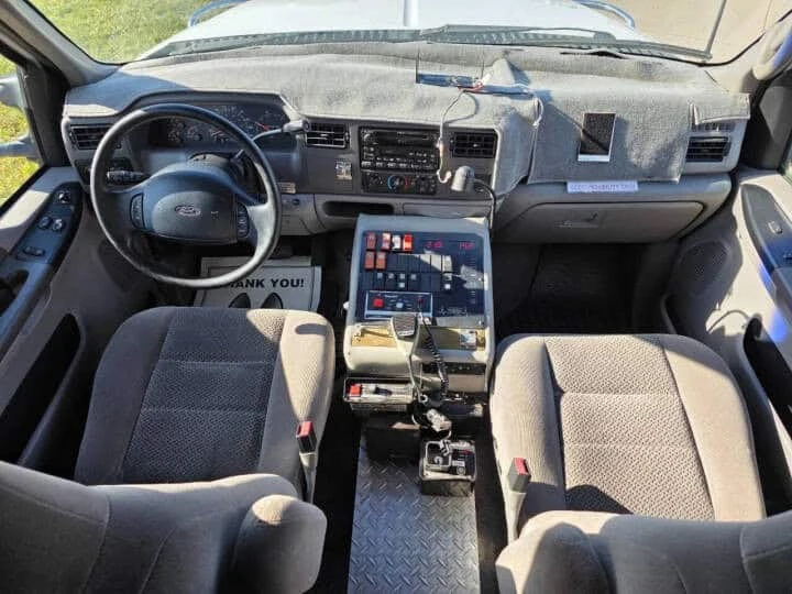2001 Ford Super Duty 1st Gen - Image 2 of 29