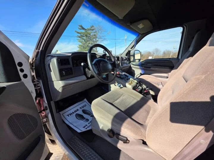 2001 Ford Super Duty 1st Gen - Image 9 of 29