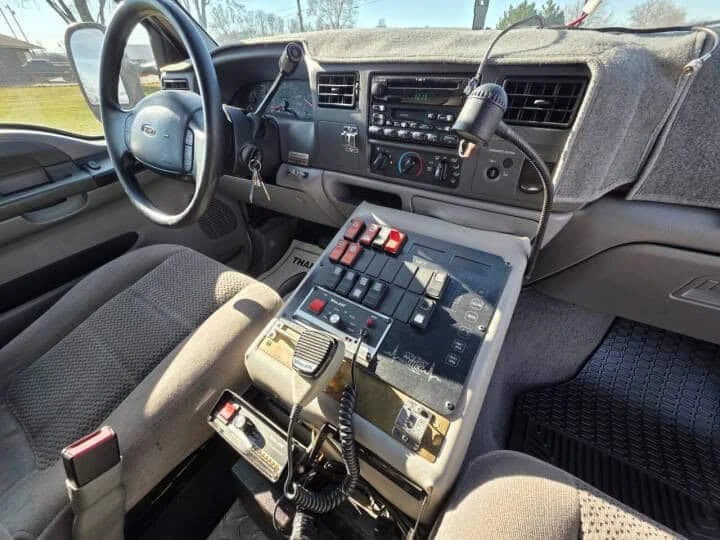 2001 Ford Super Duty 1st Gen - Image 15 of 29