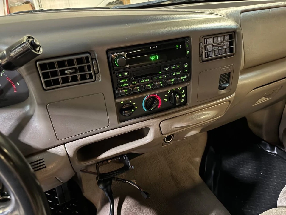 2001 Ford Super Duty 1st Gen - Image 11 of 12