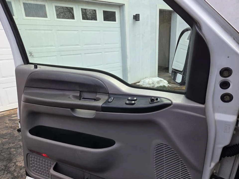 2001 Ford Super Duty 1st Gen - Image 24 of 31