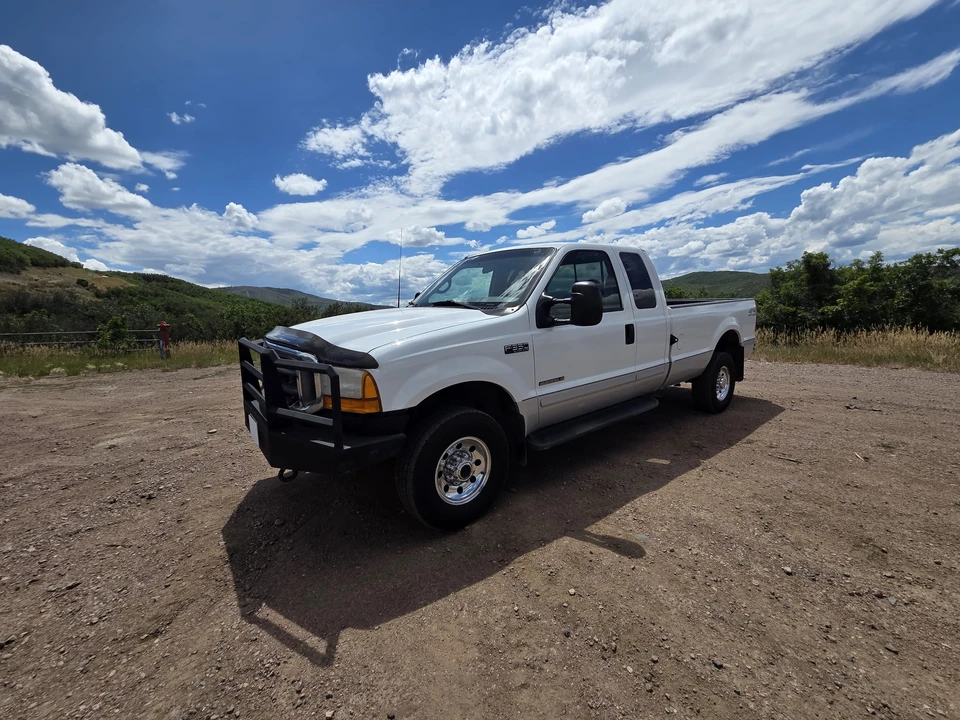 2001 Ford Super Duty 1st Gen - Image 2 of 31