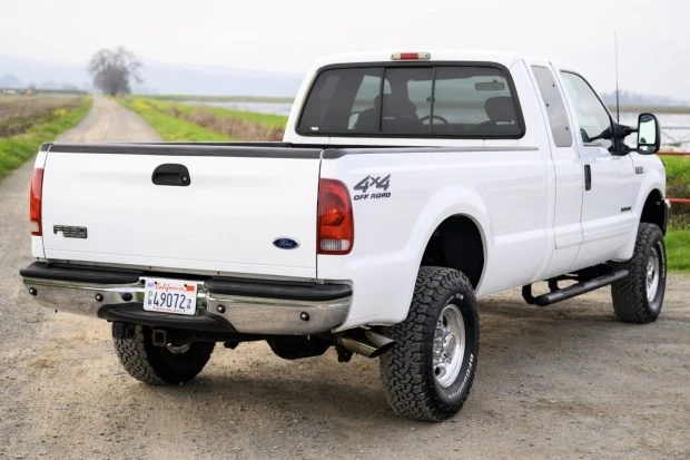 2001 Ford Super Duty 1st Gen - Image 2 of 8