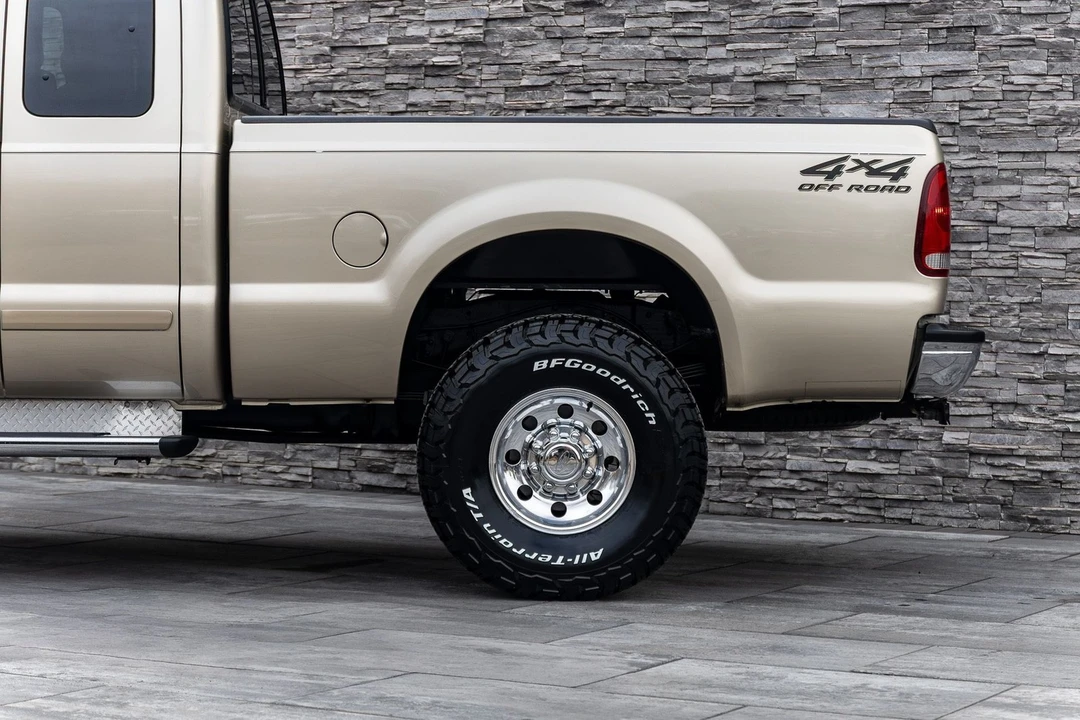 2001 Ford Super Duty 1st Gen - Image 14 of 21
