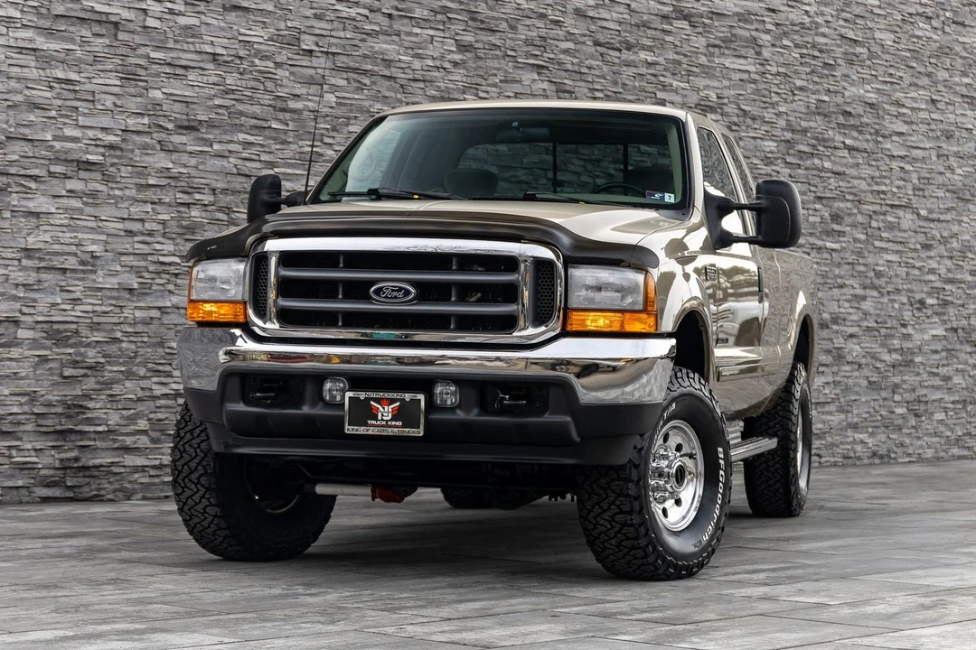 2001 Ford Super Duty 1st Gen - Image 2 of 21
