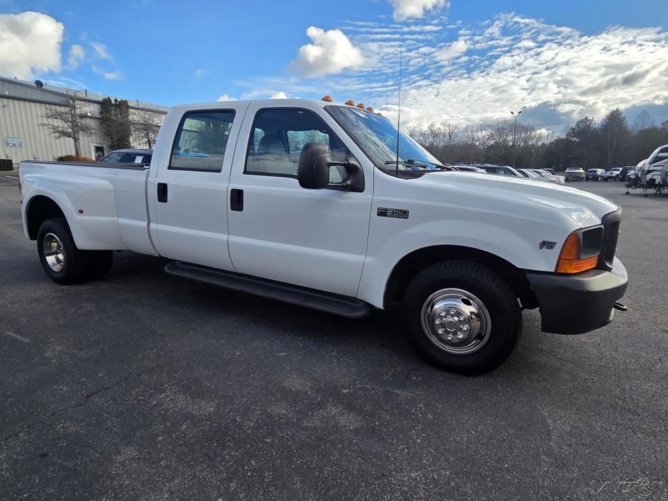 2001 Ford Super Duty 1st Gen - Image 3 of 17