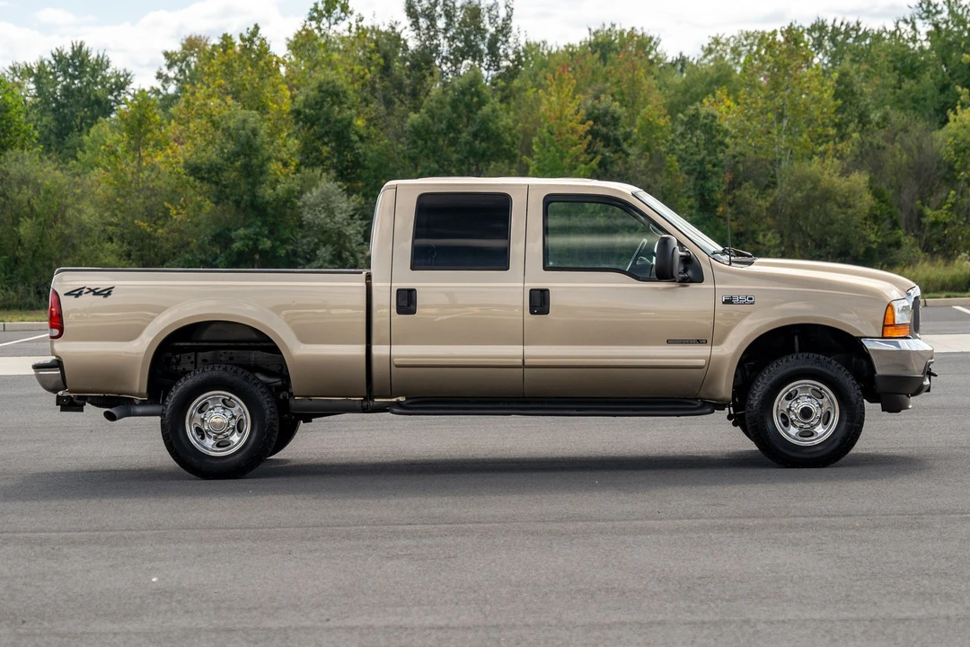 2001 Ford Super Duty 1st Gen - Image 10 of 21
