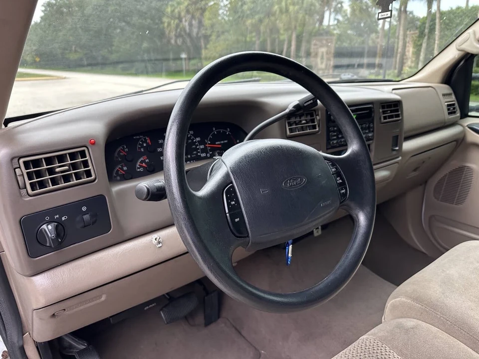 2001 Ford Super Duty 1st Gen - Image 18 of 21